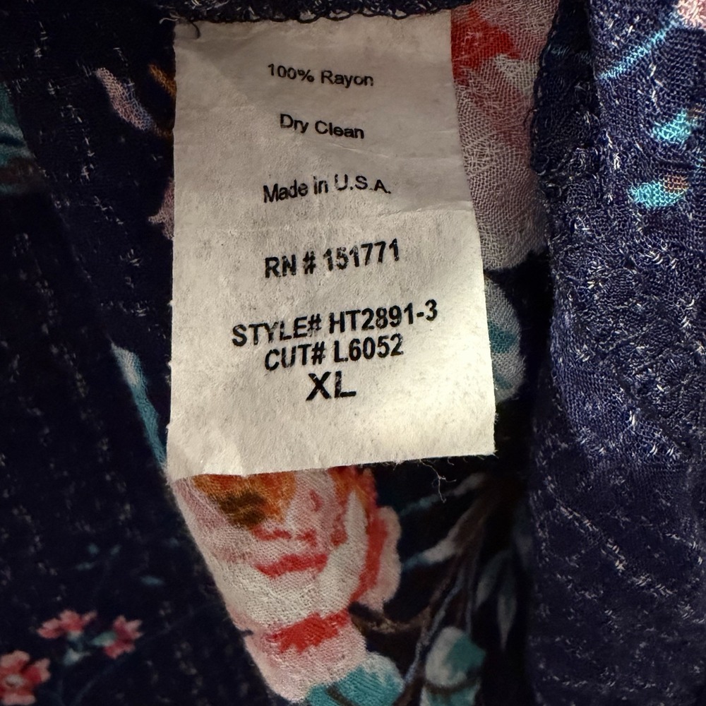 Kaileigh Navy Floral Dolman Sleeve Blouse Size XL Rayon Made in USA - Picture 11 of 14